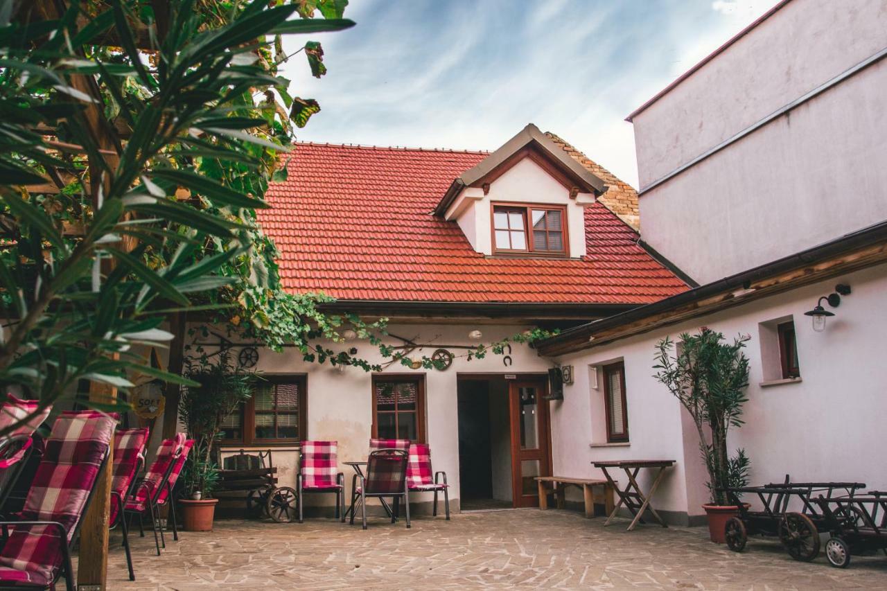 Apartman Alva 3 Mikulov Extérieur photo